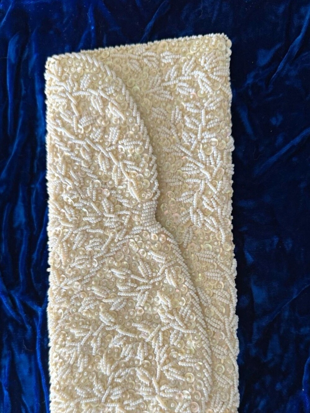Walborg Ivory Cream Floral Clutch, Beaded Sequin Accent, Satin Lined, Snap Close